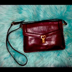 Vintage Cesare Italy Genuine Leather Crossbody Purse. Beautiful. Authentic.